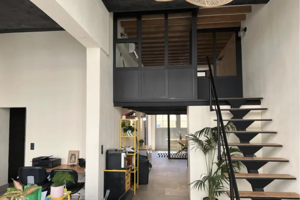 Open Space - 69007 - 3 postes - 250€