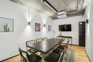 Espace indépendant - 75010 - 24 postes - 18000€