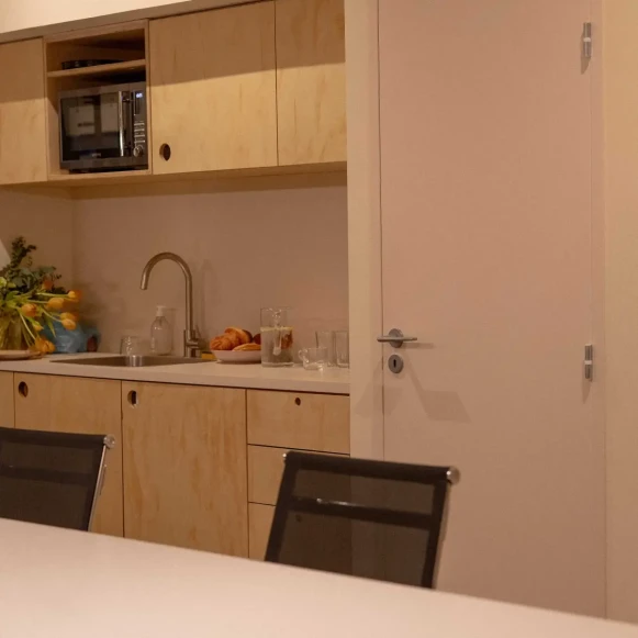 Open Space  8 postes Location bureau Rue de la Chapelle Saint-Jean Bordeaux 33000 - photo 5