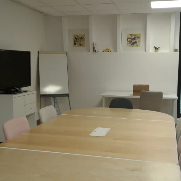 Bureau privé 55 m² 9 postes Coworking Boulevard de Vincennes Fontenay-sous-Bois 94120 - photo 5