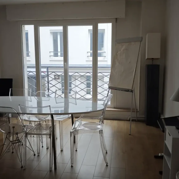 Bureau privé 20 m² 4 postes Coworking Rue le Sueur Paris 75016 - photo 4