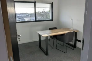 Bureau privé - 33370 - 1 poste - 225€