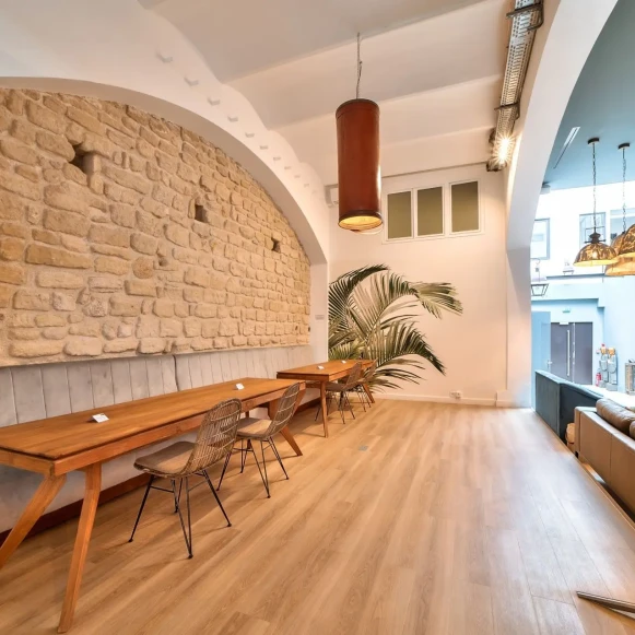 Bureau privé 10 m² 5 postes Coworking Boulevard Victor Hugo Clichy 92110 - photo 3