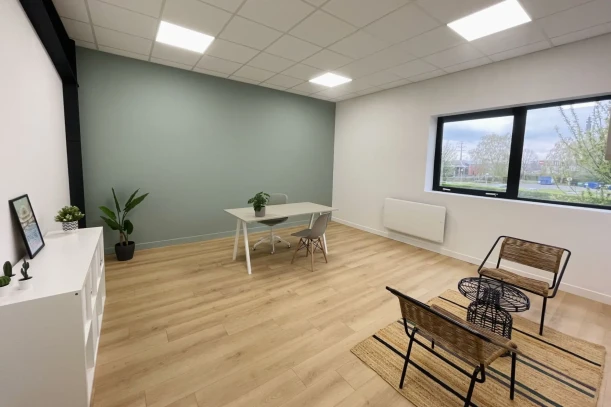 Bureau privé - 59200 - 2 postes - 459€