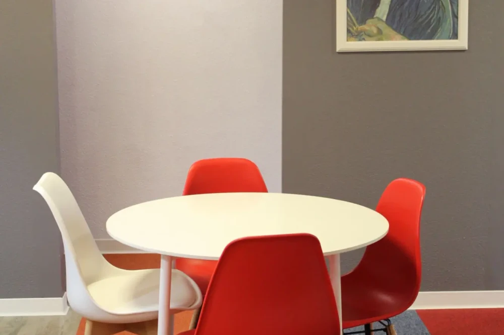 Bureau privé - 26000 - 3 postes - 825€