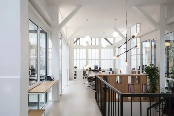 Espace indépendant - 75010 - 20 postes - 11234€