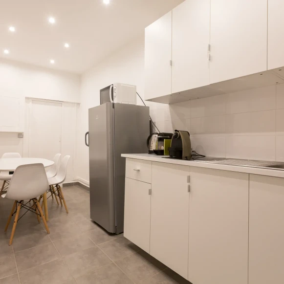 Bureau privé 22 m² 6 postes Location bureau Rue de Richelieu Paris 75002 - photo 2