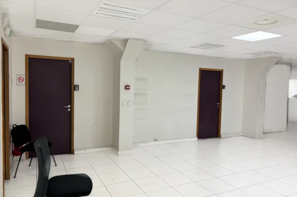 Espace indépendant - 75011 - 25 postes - 5400€