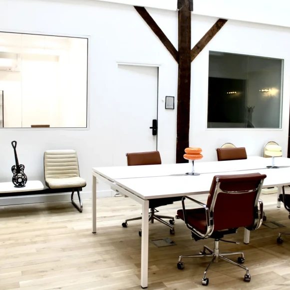 Bureau privé 20 m² 5 postes Coworking Rue Bichat Paris 75010 - photo 13