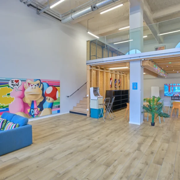 Bureau privé 16 m² 6 postes Coworking Cour des Cigarières Strasbourg 67000 - photo 9