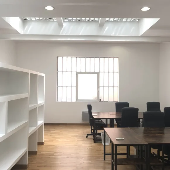 Espace indépendant 127 m² 15 postes Location bureau Rue Louis Dansard Lyon 69007 - photo 1