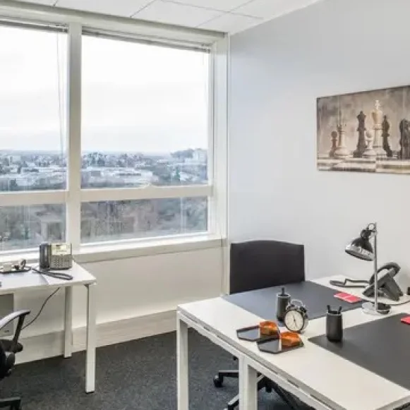 Bureau privé 13 m² 4 postes Location bureau Rue Hoche Puteaux 92800 - photo 3