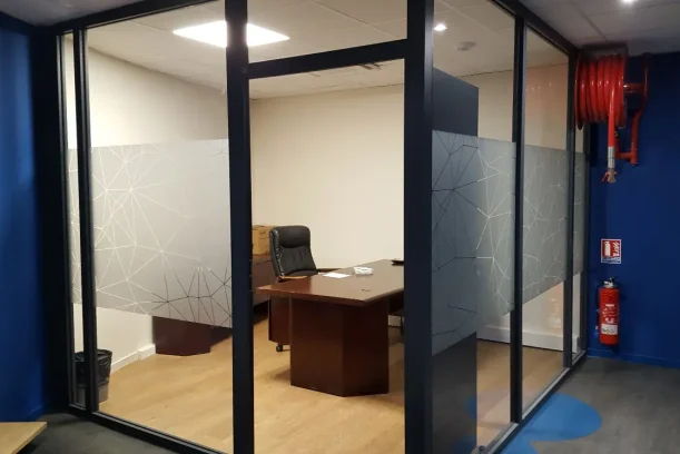 Bureau privé - 69400 - 1 poste - 650€