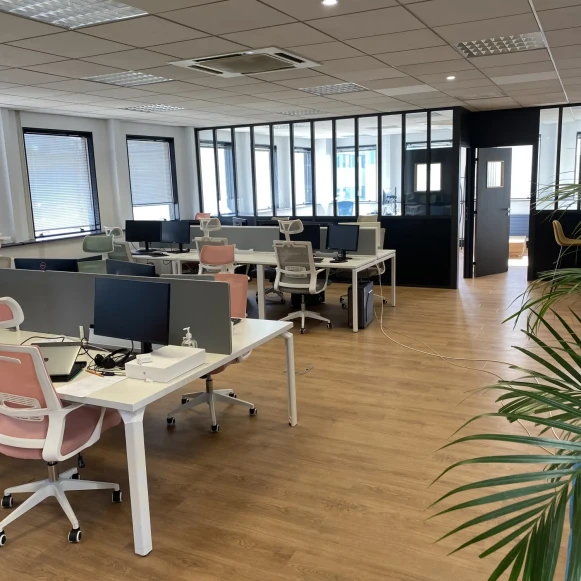 Espace indépendant 100 m² 15 postes Location bureau Avenue Georges Clemenceau Bry-sur-Marne 94360 - photo 12