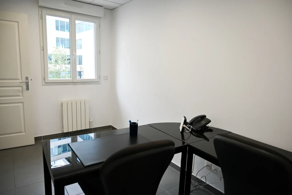 Bureau privé - 92000 - 1 poste - 800€