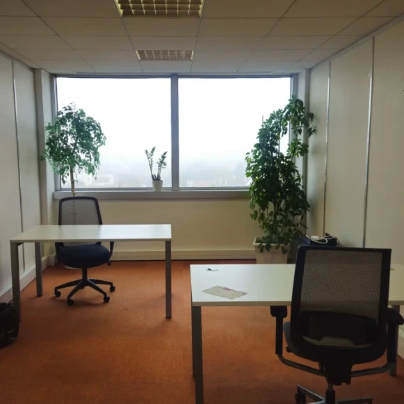 Bureau privé 21 m² 4 postes Coworking Rue Piroux Nancy 54000 - photo 6