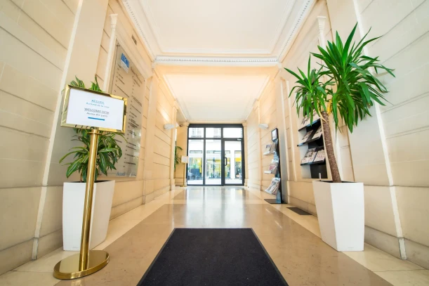 Bureau privé - 75001 - 2 postes - 2100€