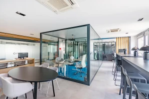 Open Space - 94210 - 5 postes - 295€