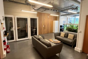 Espace indépendant - 92120 - 60 postes - 24000€