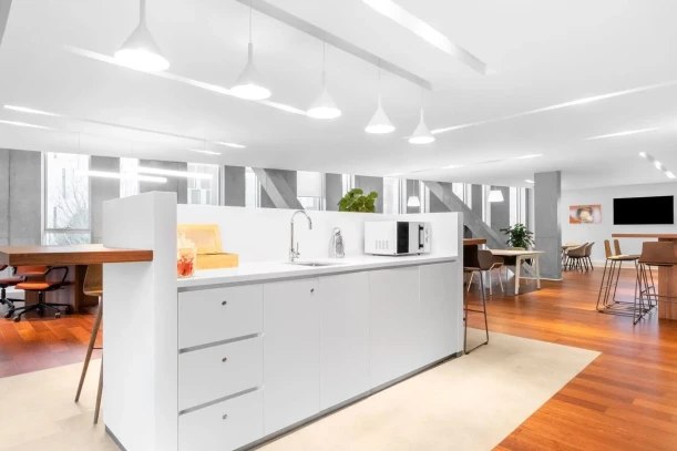 Bureau privé - 35510 - 7 postes - 2730€