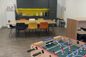 Bureau privé - 69160 - 6 postes - 1300€