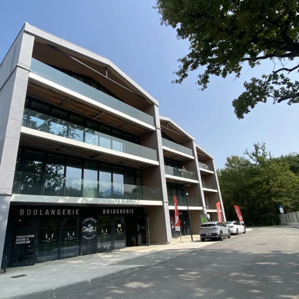 Bureau privé 75 m² 12 postes Coworking Chemin du Vieux Chêne Meylan 38240 - photo 1