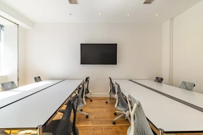 Espace indépendant - 75002 - 12 postes - 3990€
