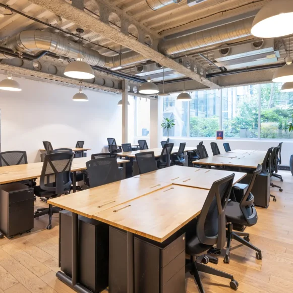 Bureau privé 115 m² 33 postes Location bureau Rue la Fayette Paris 75009 - photo 5