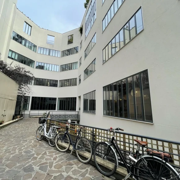 Bureau privé 151 m² 16 postes Coworking Rue René Boulanger Paris 75010 - photo 10