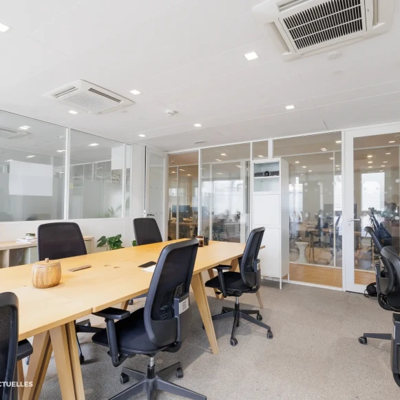 Espace indépendant 100 m² 25 postes Location bureau Rue Stephenson Montigny-le-Bretonneux 78180 - photo 3