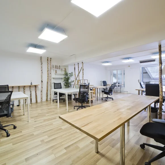 Bureau privé 65 m² 10 postes Coworking Boulevard Exelmans Paris 75016 - photo 1