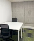 Bureau privé - 49000 - 2 postes - 361€