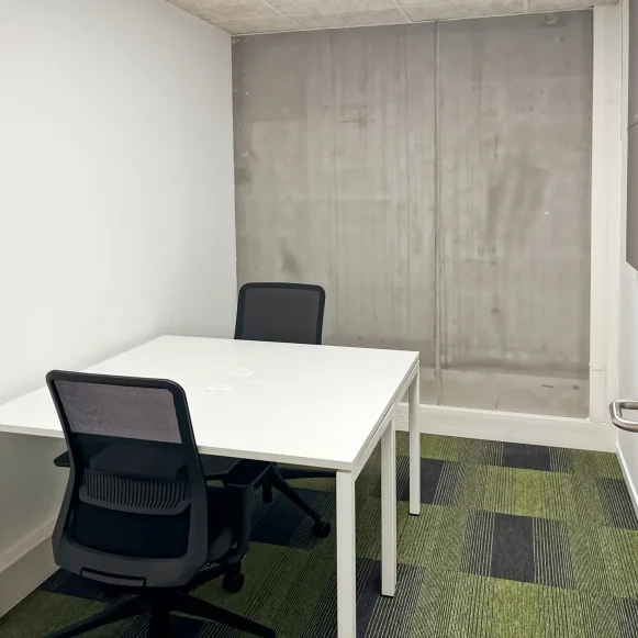 Bureau privé 7 m² 2 postes Location bureau Rue Fulton Angers 49000 - photo 1