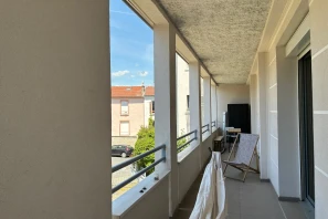 Open Space - 93260 - 3 postes - 230€