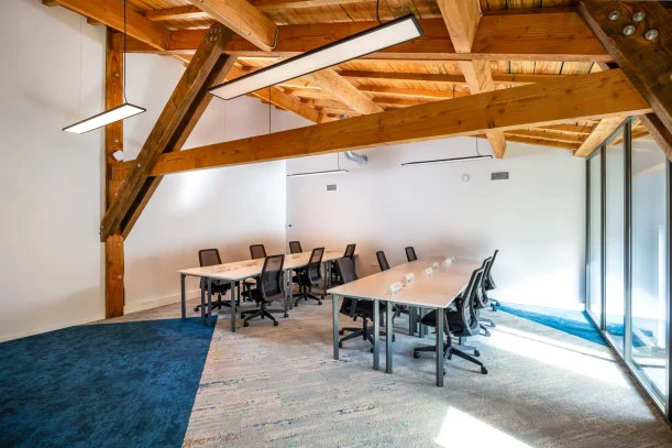 Bureau privé - 33000 - 15 postes - 4344€