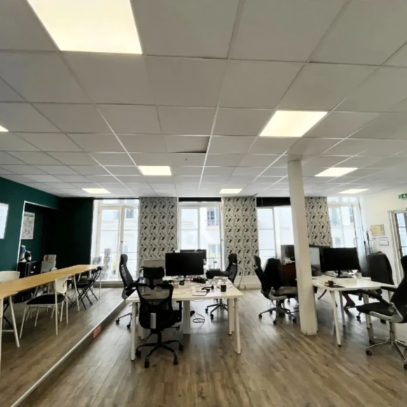Espace indépendant 125 m² 20 postes Location bureau Rue d'Aboukir Paris 75002 - photo 5