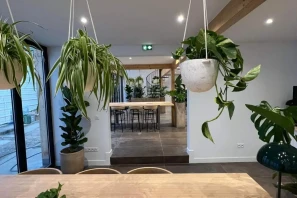 Espace indépendant - 93100 - 30 postes - 7600€