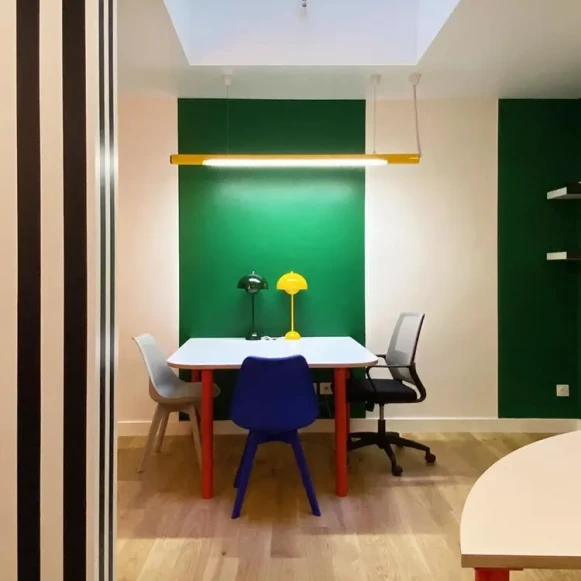 Bureau privé 90 m² 10 postes Location bureau Rue Saint-Louis en l'Île Paris 75004 - photo 10