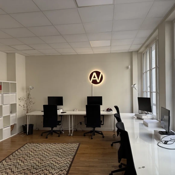 Bureau privé 35 m² 6 postes Coworking Rue d'Hauteville Paris 75010 - photo 2