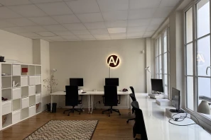 Bureau privé - 75010 - 6 postes - 3000€