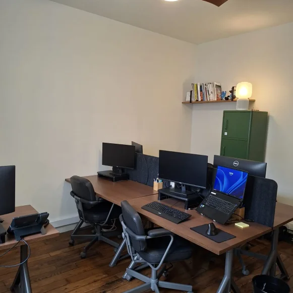 Espace indépendant 80 m² 8 postes Location bureau Rue Jonquoy Paris 75014 - photo 3