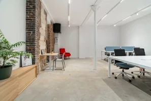 Bureau privé - 75004 - 12 postes - 4200€