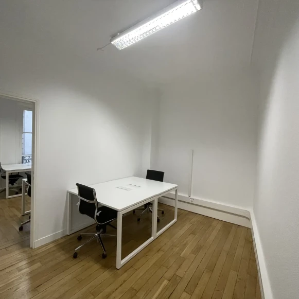 Espace indépendant 100 m² 12 postes Coworking Rue du Louvre Paris 75001 - photo 4