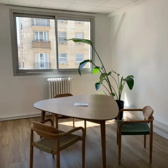 Bureau privé 80 m² 5 postes Location bureau Rue Chanzy Paris 75011 - photo 6