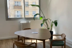 Bureau privé - 75011 - 5 postes - 1800€