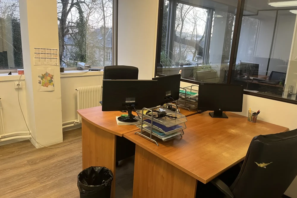 Bureau privé - 78150 - 4 postes - 1200€