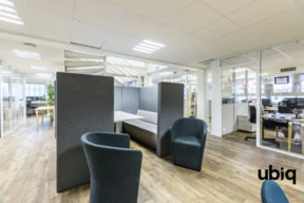 Bureau privé - 75017 - 4 postes - 2000€