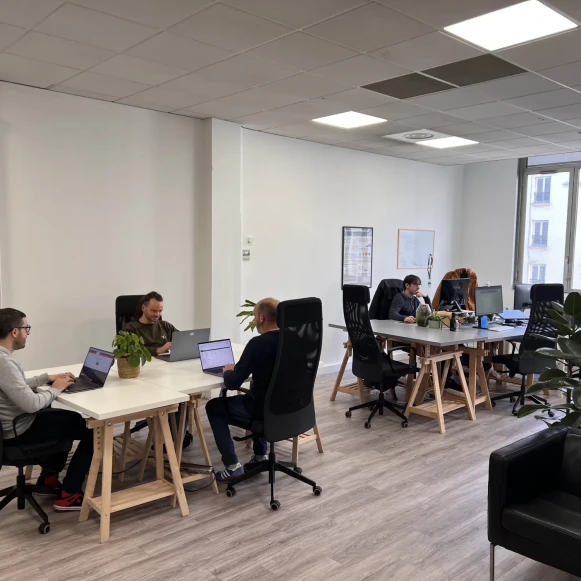 Open Space  8 postes Location bureau Rue de Wattignies Paris 75012 - photo 1