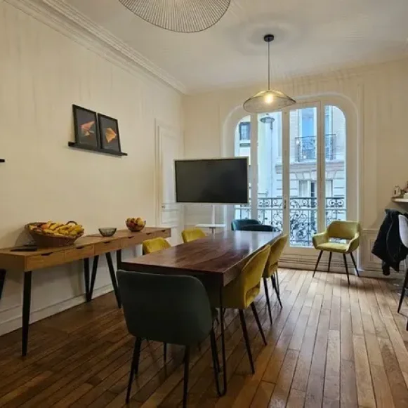 Bureau privé 25 m² 6 postes Location bureau Rue Beaubourg Paris 75003 - photo 1