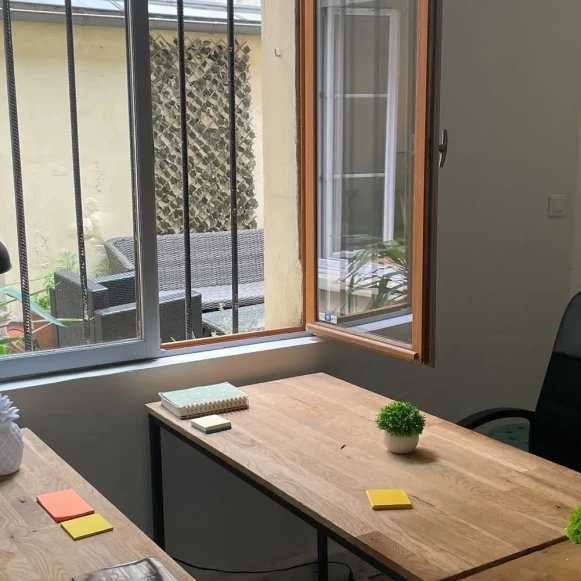 Bureau privé 10 m² 4 postes Coworking Rue des Epinettes Paris 75017 - photo 4